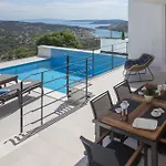 别墅 Orange Tree With Private Pool