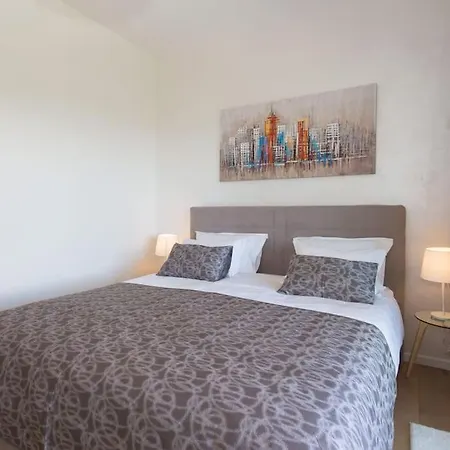 Orange Tree With Private Pool 빌라