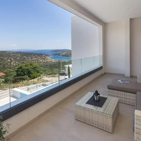 빌라 Orange Tree With Private Pool Vinišće