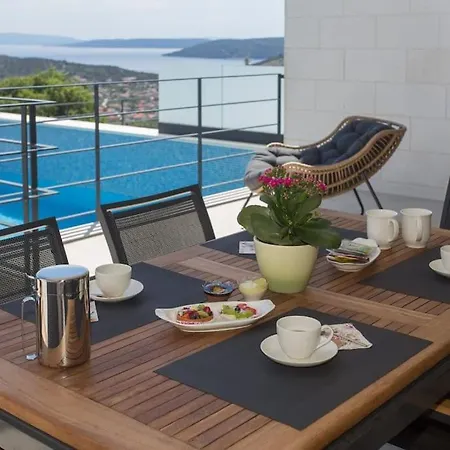 Orange Tree With Private Pool *