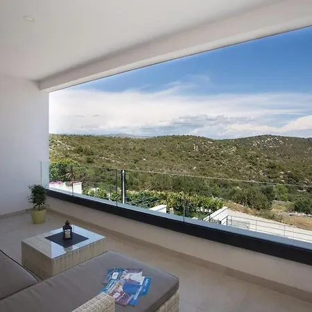 Orange Tree With Private Pool * Vinišće