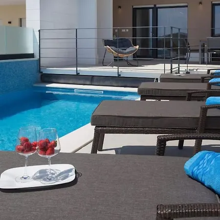 Orange Tree With Private Pool *