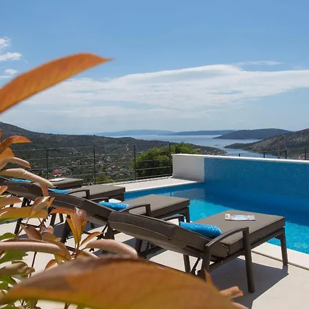 Orange Tree With Private Pool * Vinišće