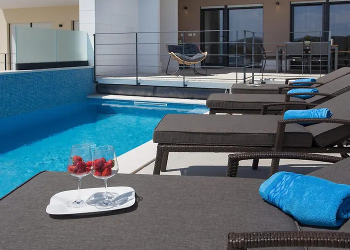 Βίλα Orange Tree With Private Pool *