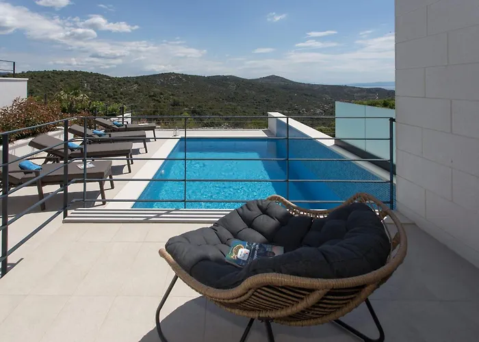 Orange Tree With Private Pool Βίλα *
