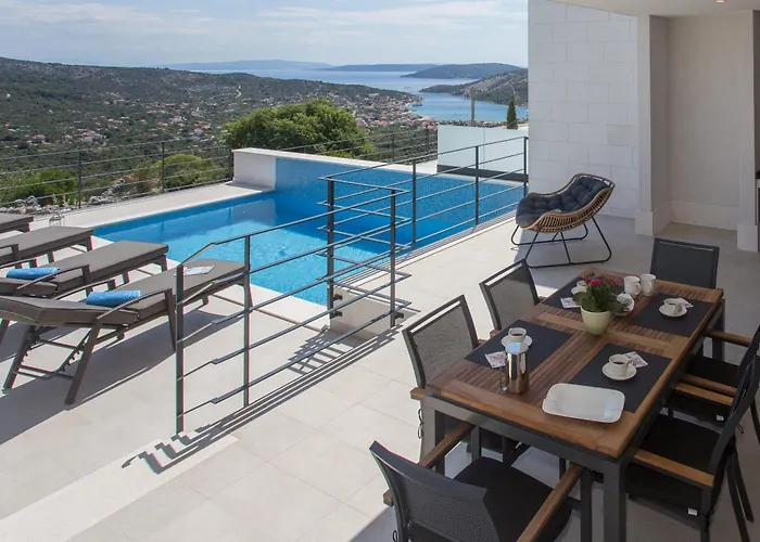 Βίλα Orange Tree With Private Pool