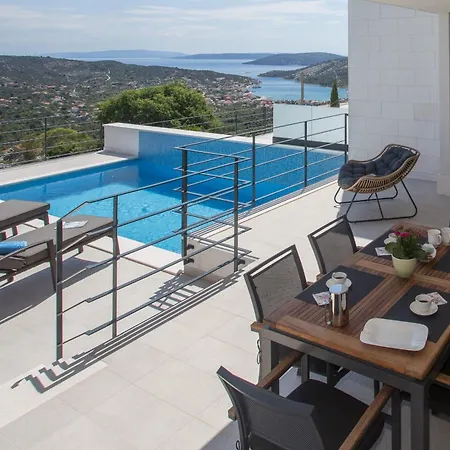 Villa Orange Tree With Private Pool